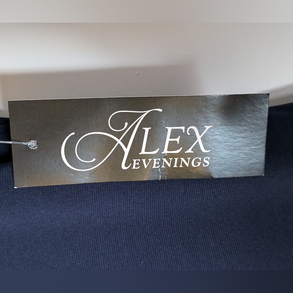 Alex Evenings Sleeveless Evening Dress Elegant Flowing Formal Beaded Neckline - Picture 15 of 16